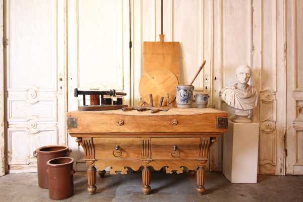 Furniture antik deals