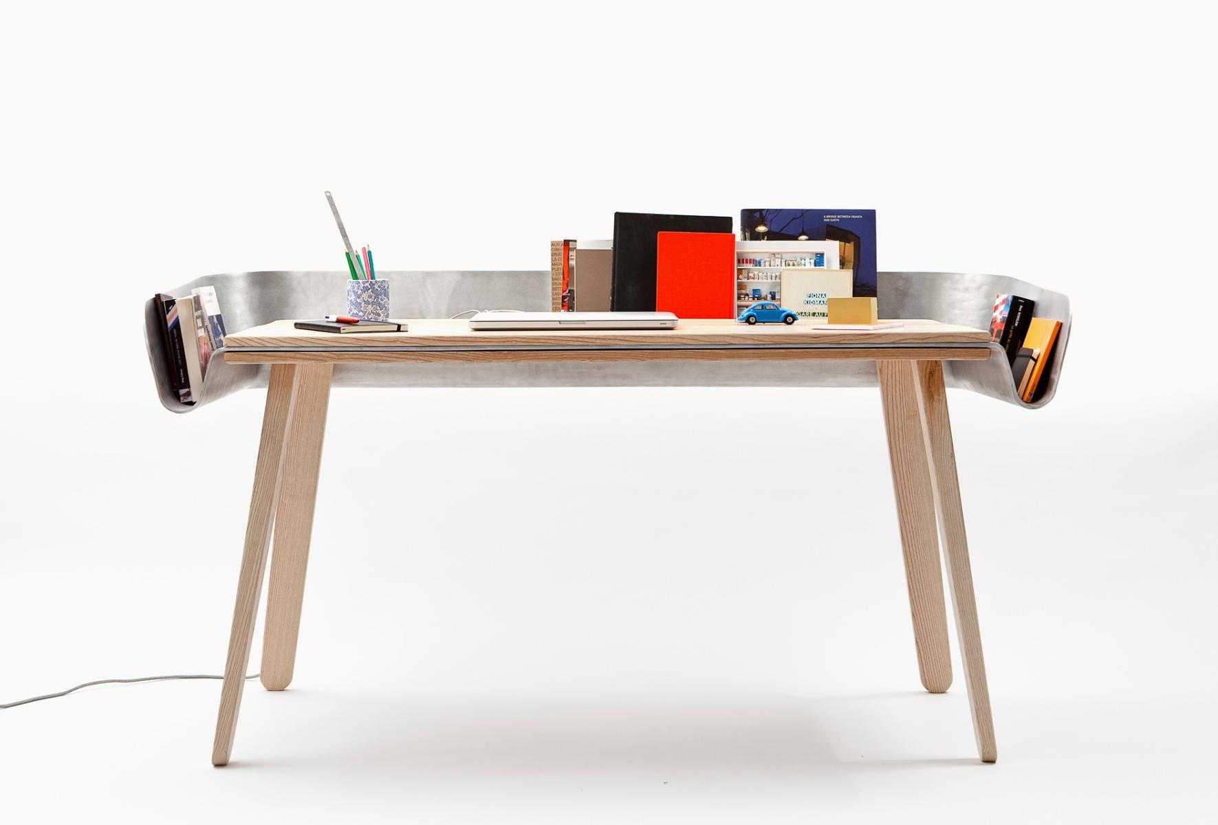 Включи стол на 2 часа. Дизайнерский рабочий стол. Рабочий стол дизайнера. Стол для художников и дизайнеров. Необычные письменные столы дизайнерские.