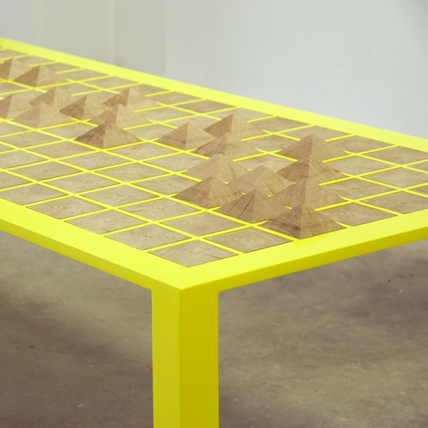 Eyal Burstein's Pyramid table -detail