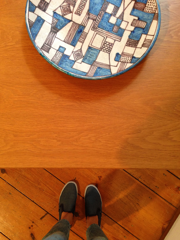 plate shoes table