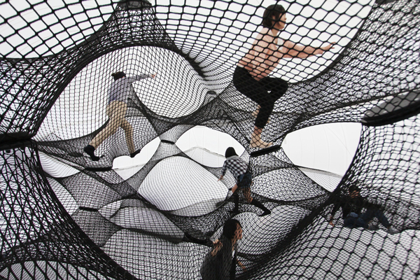 Numen / For Use, Net Blow Up