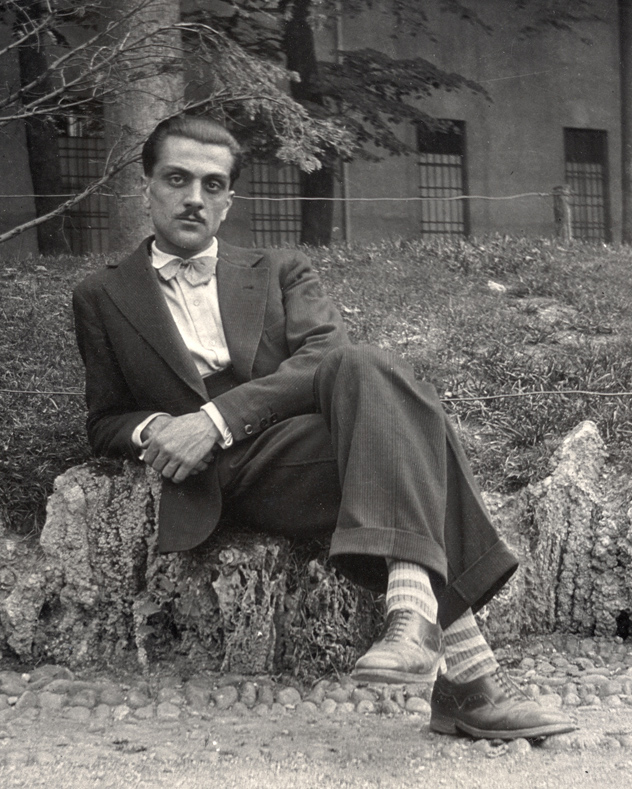 The Furniture of Carlo Mollino by Fulvio Ferrari The Furniture of Carlo Mollino by Fulvio Ferrari