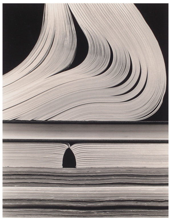 A Book Between Two Stools - Kenneth Josephson - Chicago (88‐4‐9) - L’ArcoBaleno blog