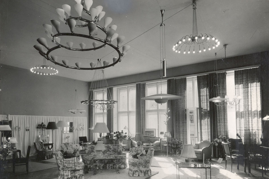 A showroom for Arteluce in Milan during the postwar period
