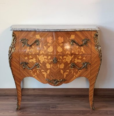 Beide aardolie uitslag French Louis XV Style Kingwood & Marquetry Ormolu Mounted Bombe Commode for  sale at Pamono