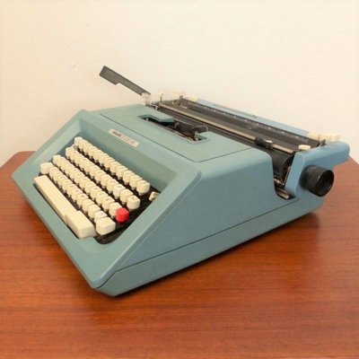 Vintage Studio 46 Typewriter with Spanish Keyboard from
