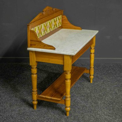 Antique victorian 2024 wash stand
