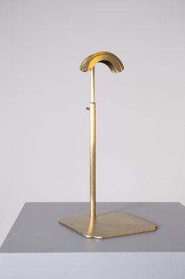 handbag holder stand