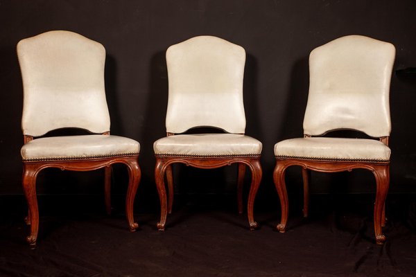 French 18th Century Dining Chairs and Armchairs 1760s Set of 8 for sale at Pamono
