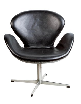 3320 Swan Chair In Black Leather By, White Leather Swan Chair