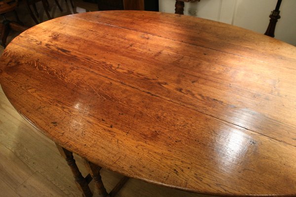 Large Oak Drop Leaf Table For At, Vintage Round Drop Leaf Table