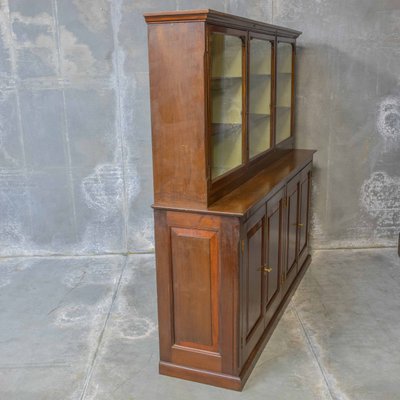Shop fitting display on sale cabinets