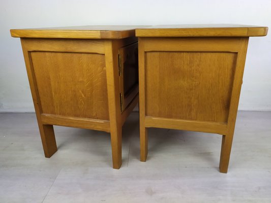 Vintage Oak Nightstands Set of 2 for sale at Pamono