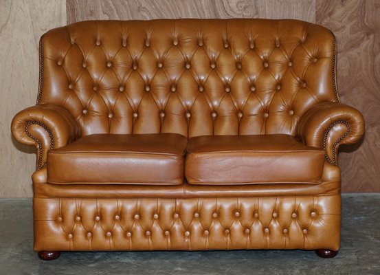 Small Wide Tan Leather Tufted Chesterfield Sofa with High Back for sale at Pamono