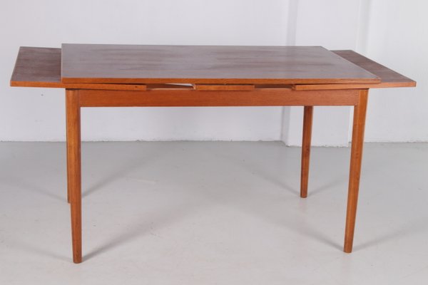 Vintage Danish Teak Dining Table With, Antique Wood Table With Pull Out Leaves