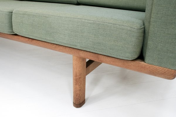 GE236/4 Sofa by Hans J. Wegner for Getama, 1960s for sale at GE236/4 Sofa by Hans J. Wegner for Getama, 1960s for sale at