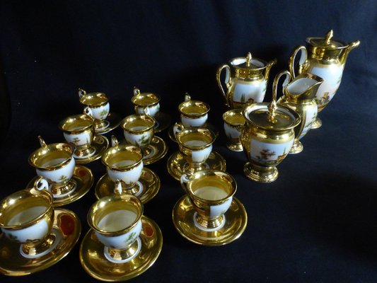 Servizio da caffè in stile Napoleone III in porcellana, set di 28 in  vendita su Pamono