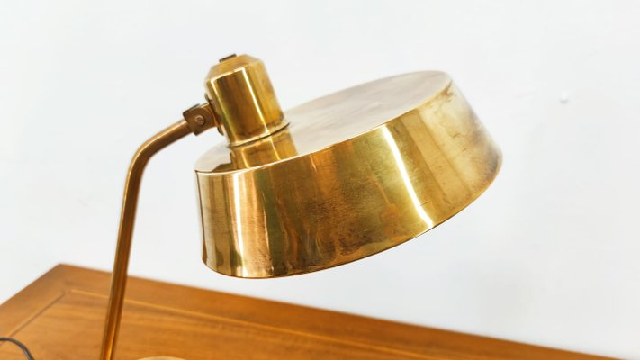 Lampe de Bureau en Laiton avec Bouton Interrupteur en vente sur Pamono