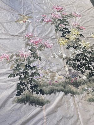 Suspension Murale Vintage Brodée Main – Fleurs MCM – 68cm X 45cm