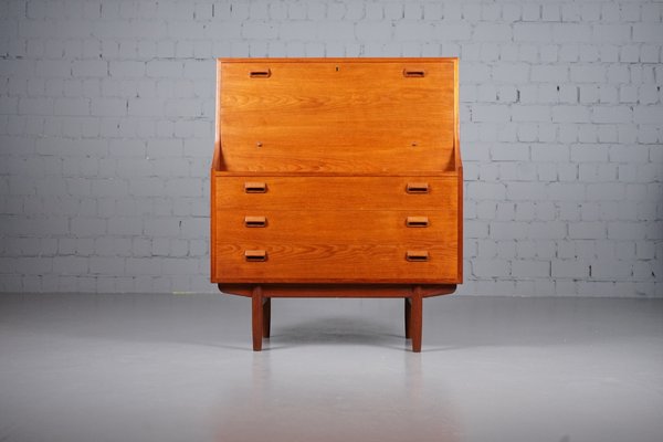 Borge shop mogensen secretary