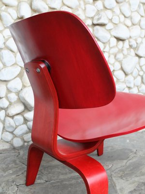 Eames 2024 lcw red