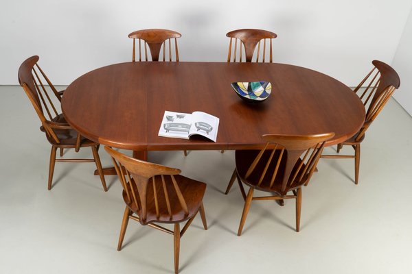 Danish Modern Round Dining Table In, Round Dining Room Table With Insert