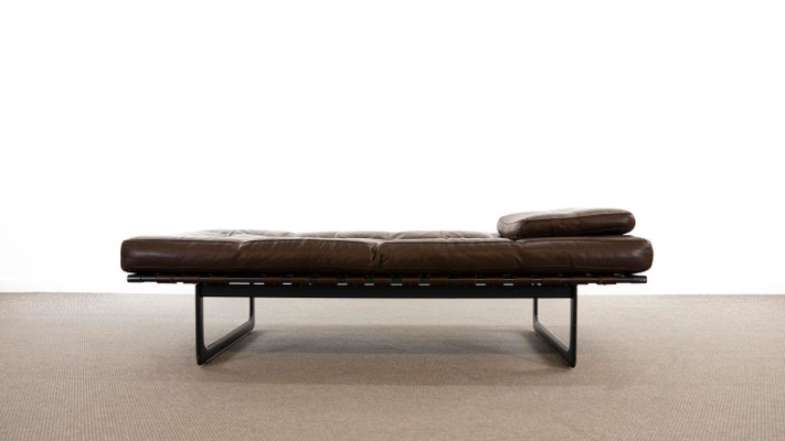 Italian Dark Brown Leather Daybed Lounger By Marco Zo For Zanotta At Pamono Dark Brown Leather Daybed Lounger, Modern Leather Daybed Sofa