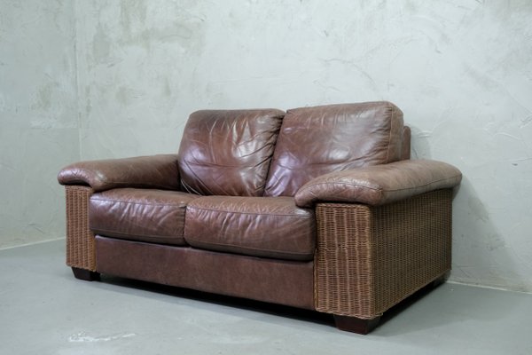 can you recolour a leather sofa