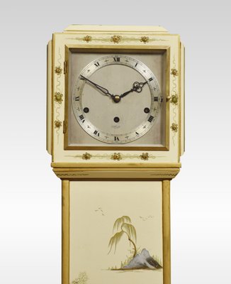 Orologio a forma di nonna giapponese in vendita su Pamono