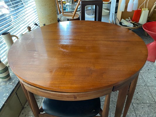 Mid Century Danish Round Dining Table, Round Dining Table With Chairs That Fit Underneath