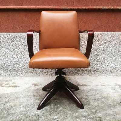 Office Armchair in Leather from Herman Miller for sale at Pamono