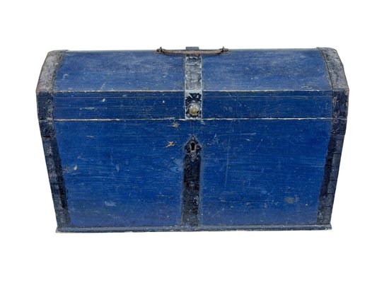 Mid-Century Domed Top Blue Opaline Box Mid-Century Domed Top Blue Opaline Box