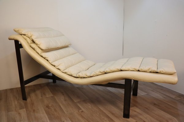 Vintage metal chaise sale lounge