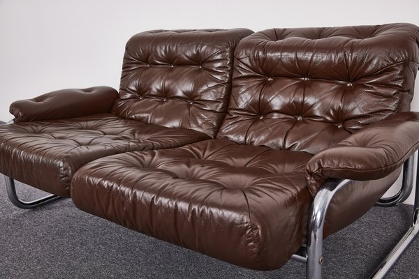 Bor Tufted Leather Sofa Set By Johan, How To Make Tufted Leather Couch