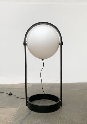 Plywood store floor lamp