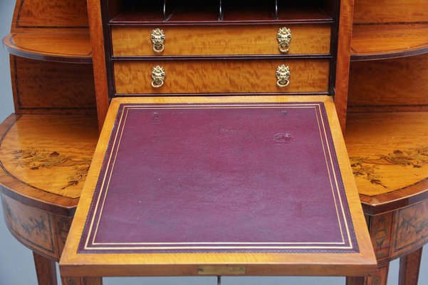 Purple writing online desk