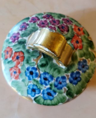 Broche Vintage Art Déco – Fleurs Blanches émaillées Sur Fond Violet, Style Ancien