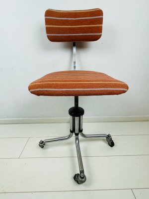 Office chair in dutch best sale
