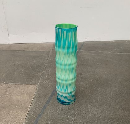 Große handgefertigte Vintage Bodenvase aus Glas bei Pamono kaufen