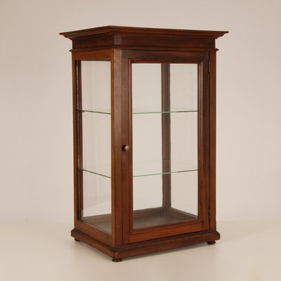 Display Cabinet or Vitrine Showcase