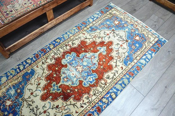 Wall to wall kitchen carpet