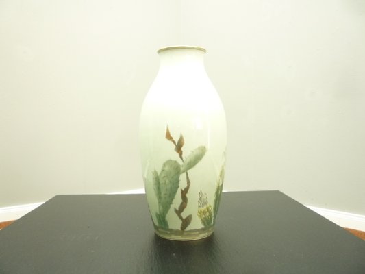 To take care Petrify Pakistan Vintage Hand-Painted Porcelain Vase from Rosenthal, 1930s for sale at Pamono