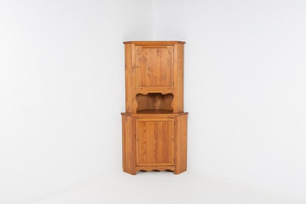 Pine corner hutch top