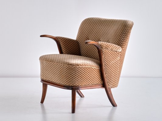 Velvet store sculptural chair