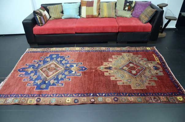 Tappeto da salotto in lana rossa e blu reale, Turchia in vendita su Pamono