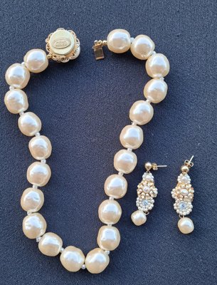 1960s Miriam Haskell Faux Pearl Necklace