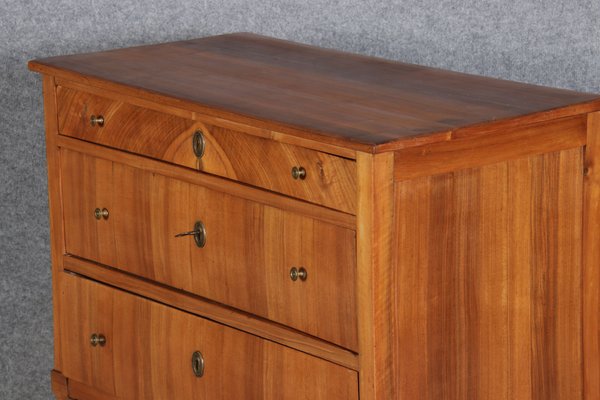 Antique shaker hot sale dresser