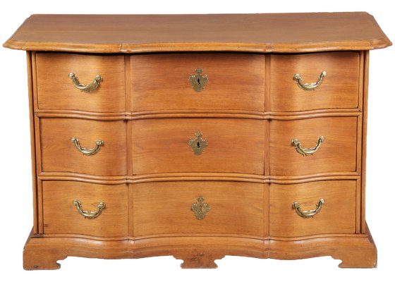 Antique Baroque Curved Dresser in Oak 18th Century