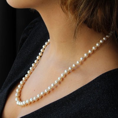 Falling Cultured Pearl Necklace 
