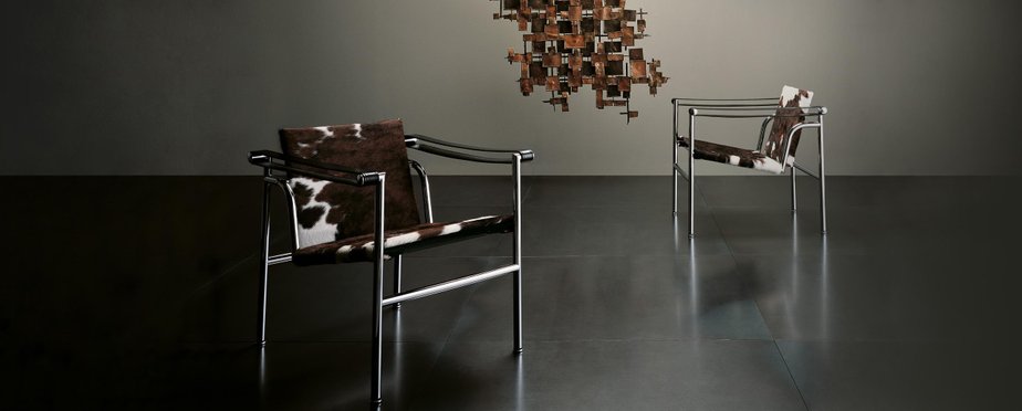 LC1 Chair by Le Corbusier, Pierre Jeanneret & Charlotte Perriand